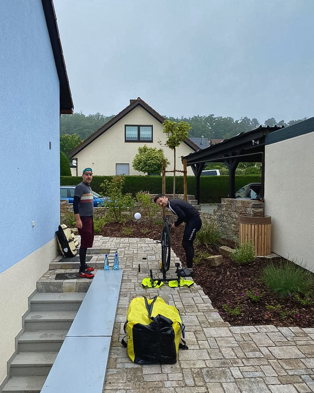 e39ff8ea-852b-42a3-ac41-de1a9393d31f